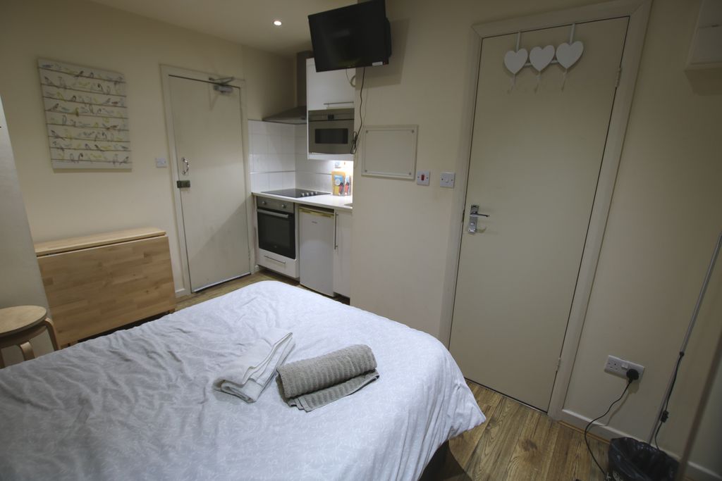 Property photo 2 of 4