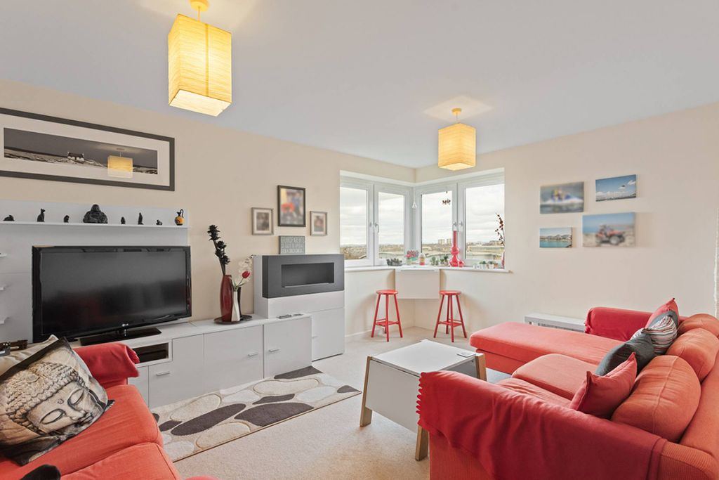 Property photo 3 of 20