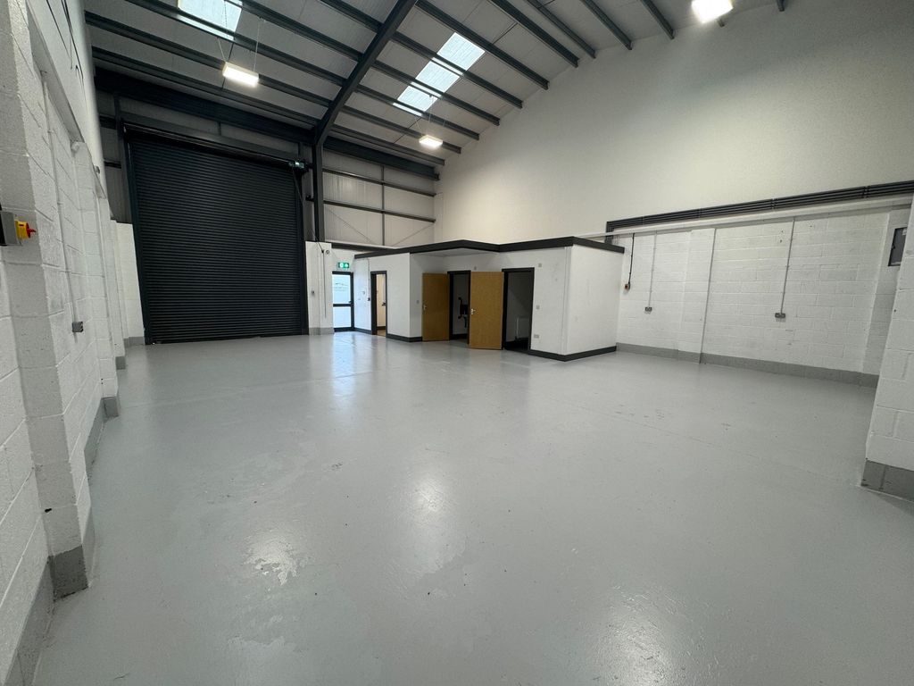 Property photo 2 of 6