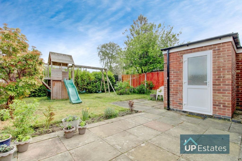 Property photo 3 of 18
