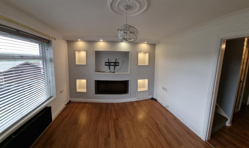 Property photo 3 of 15 20240713_115536.Jpg