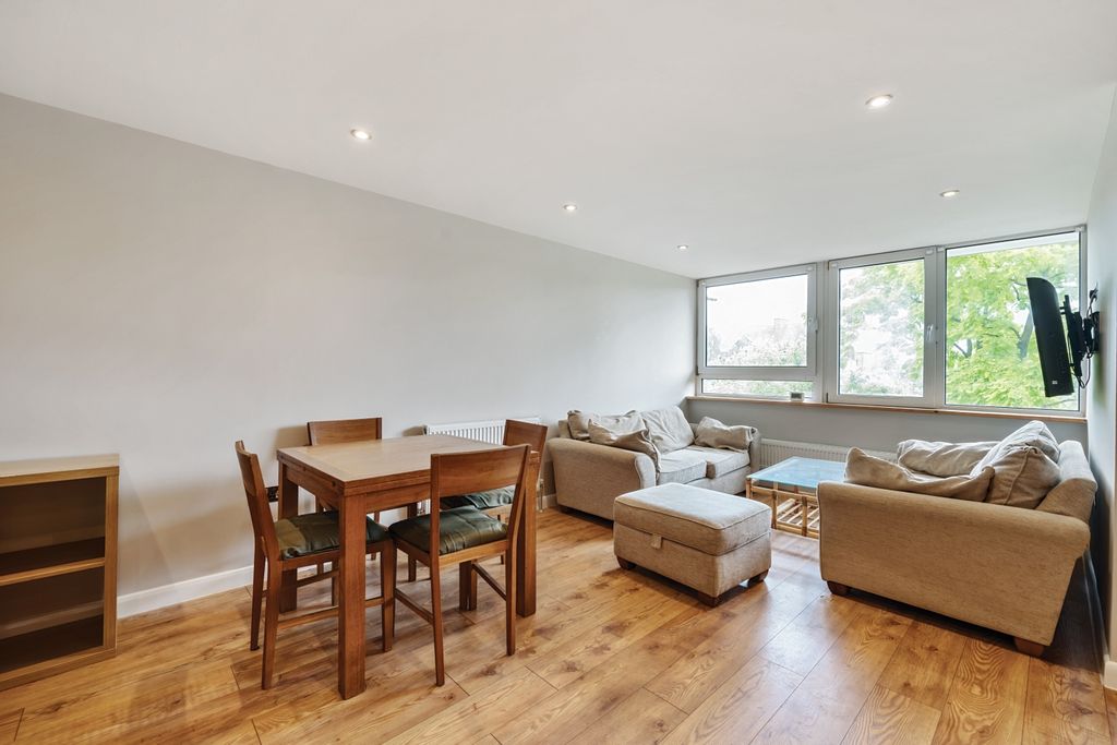 Property photo 3 of 16 1154009 (3)
