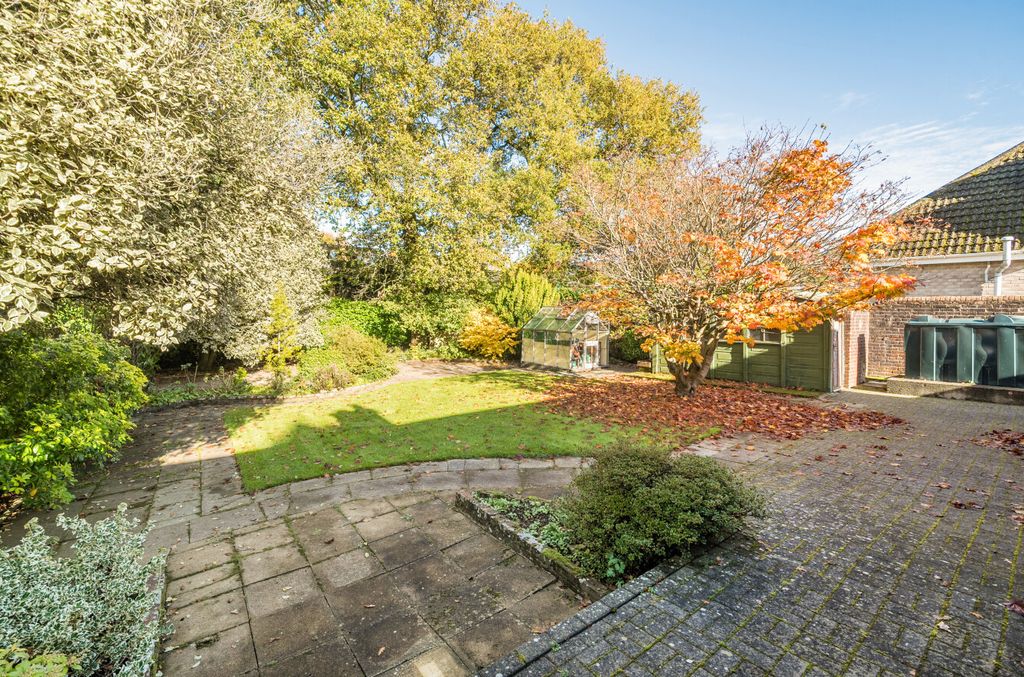 Property photo 2 of 14 1371447-18-68F8B6...