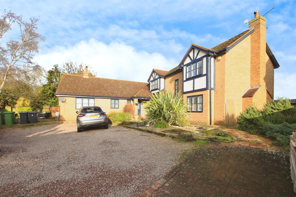 Property photo 1 of 19 Img_0102