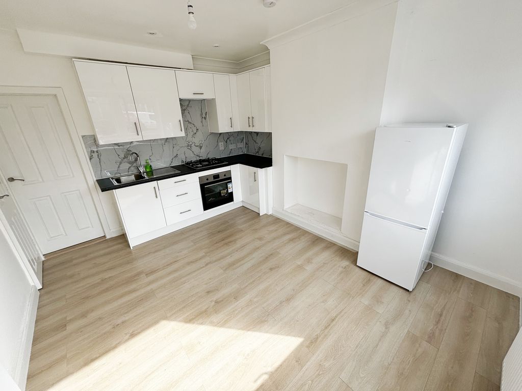 Property photo 2 of 8 Living Room