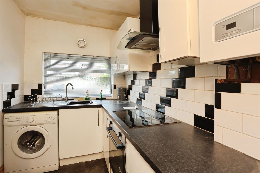 Property photo 3 of 17
