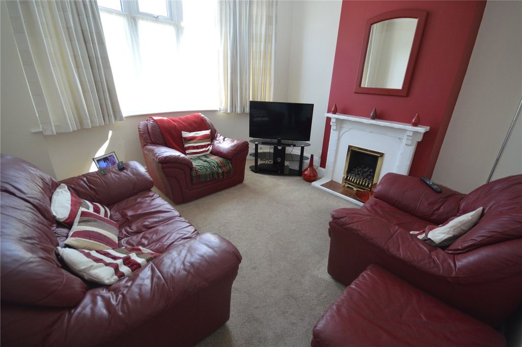 Property photo 3 of 12 Picture No. 01