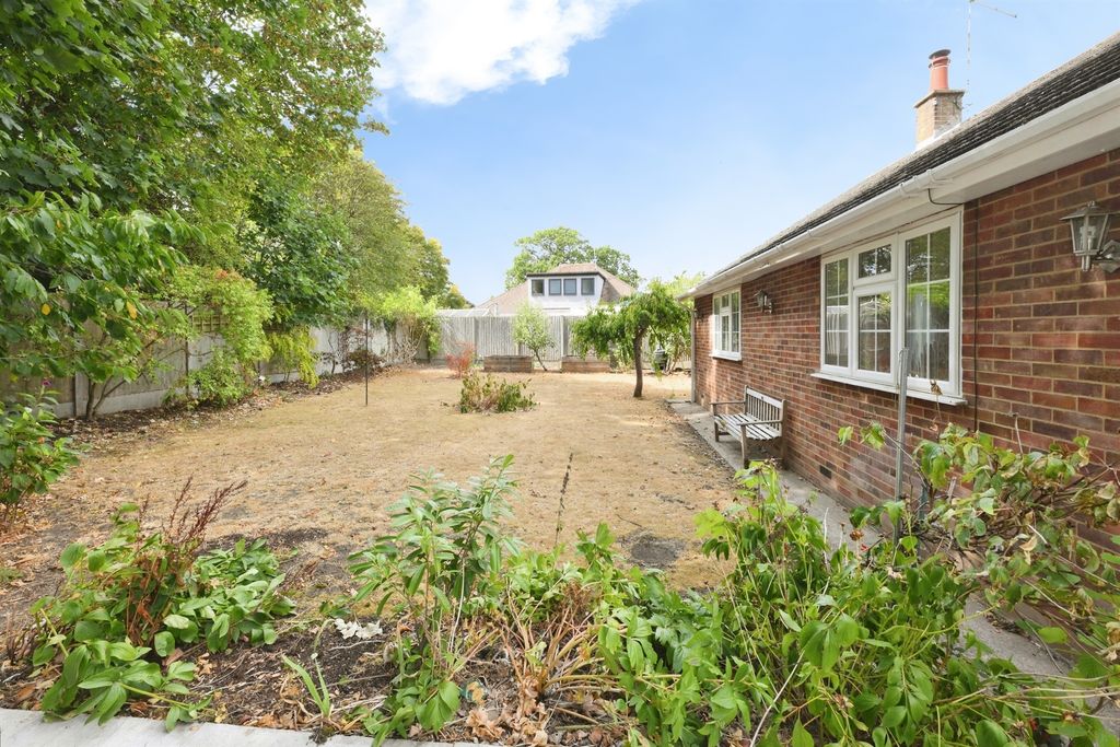 Property photo 2 of 18