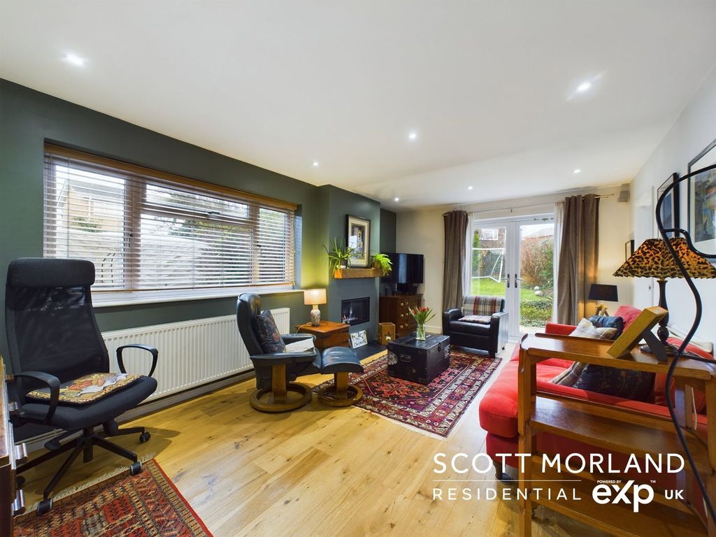 Property photo 3 of 17
