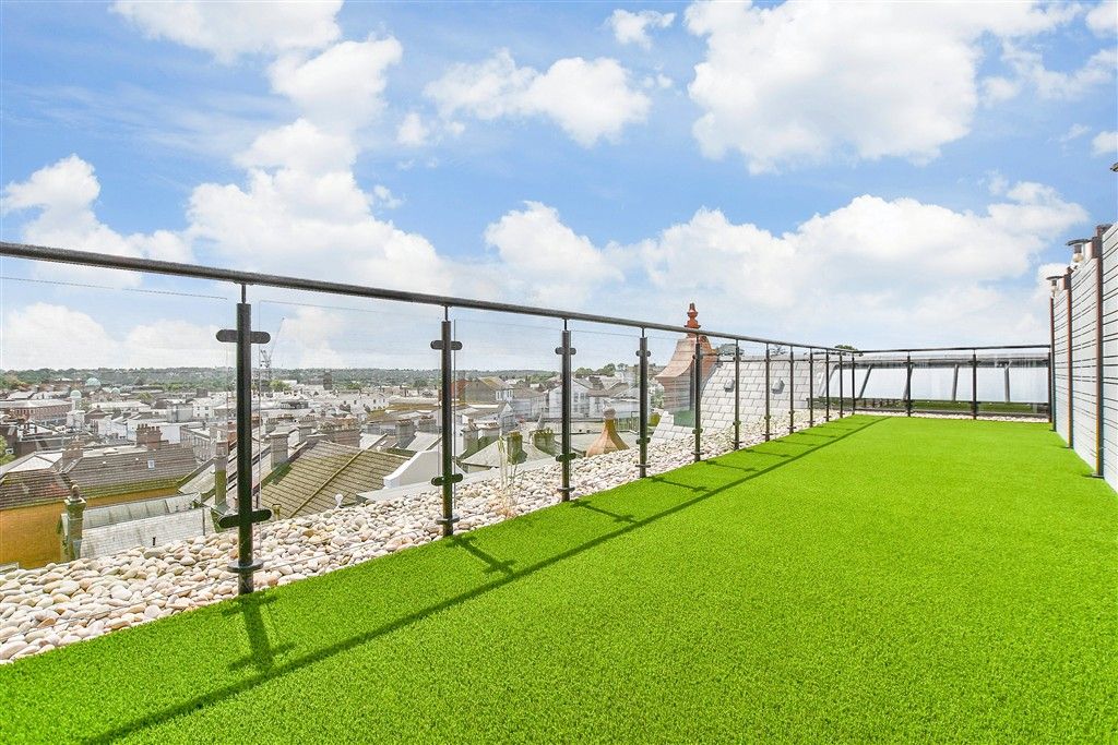 Property photo 1 of 13 Balcony / Terrace