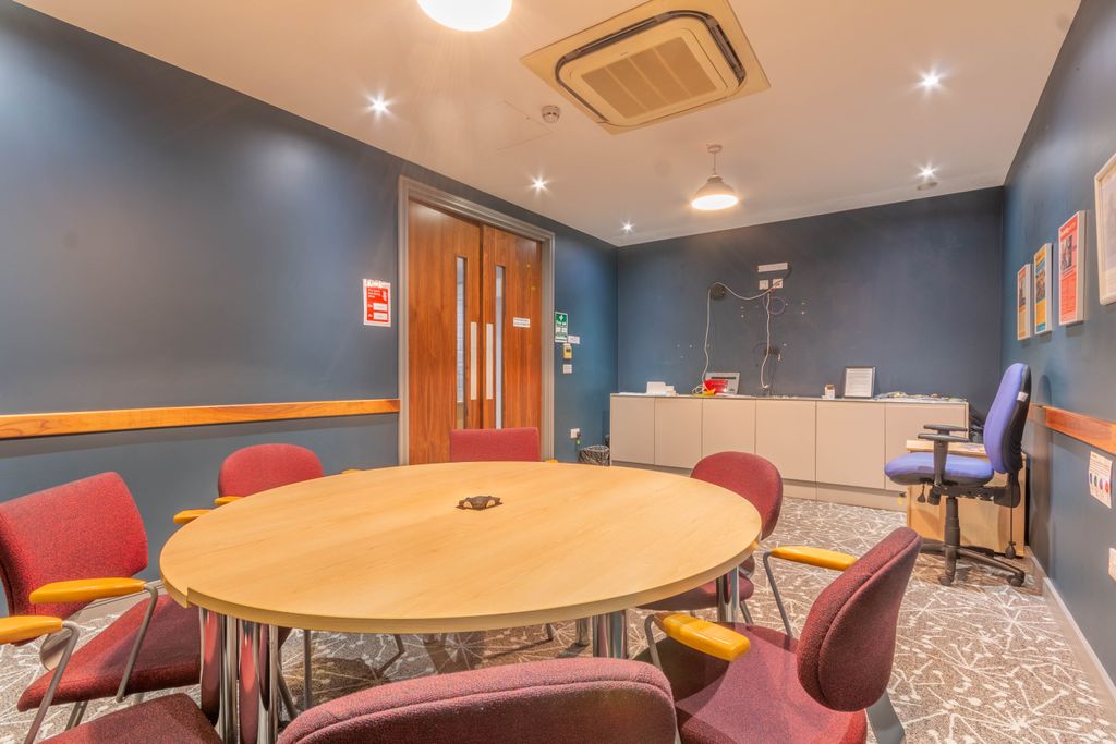 Property photo 3 of 7