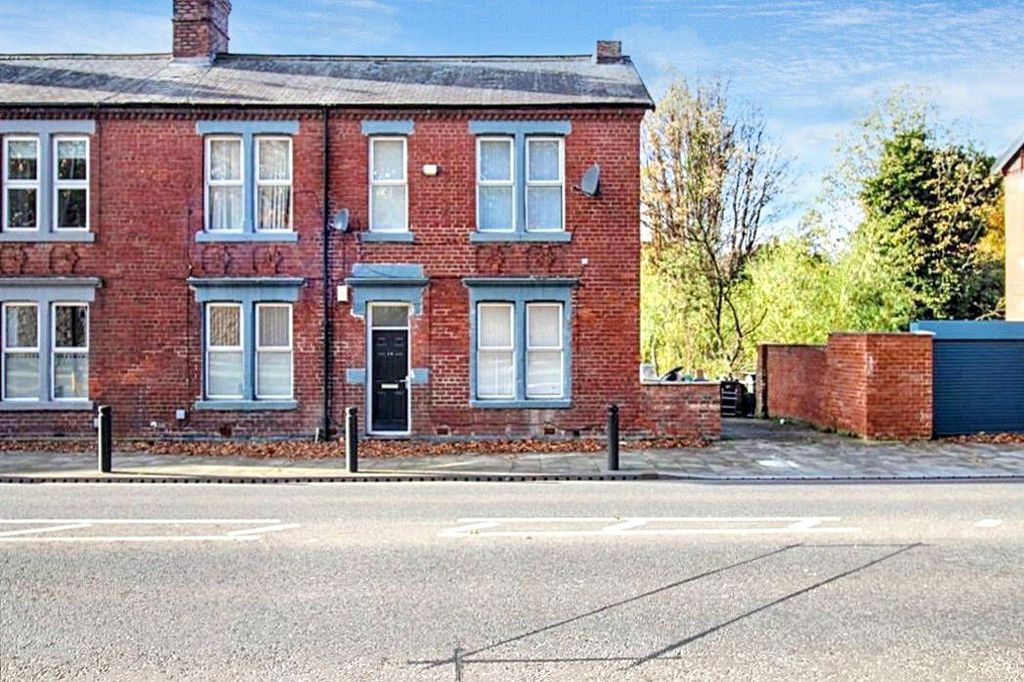 Property photo 1 of 4