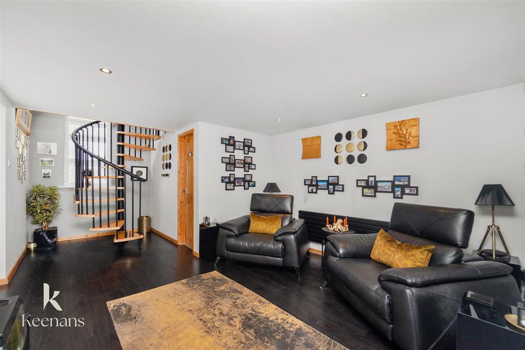 Property photo 3 of 56 4.Jpg