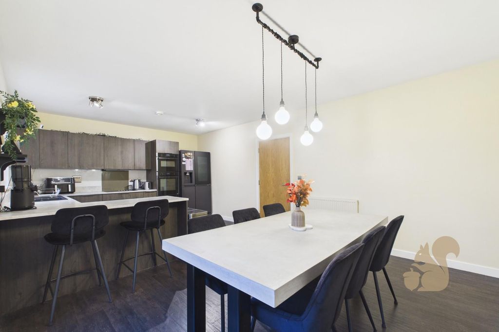 Property photo 2 of 24 Cam01659G0-Pr0660-Still029.Jpg