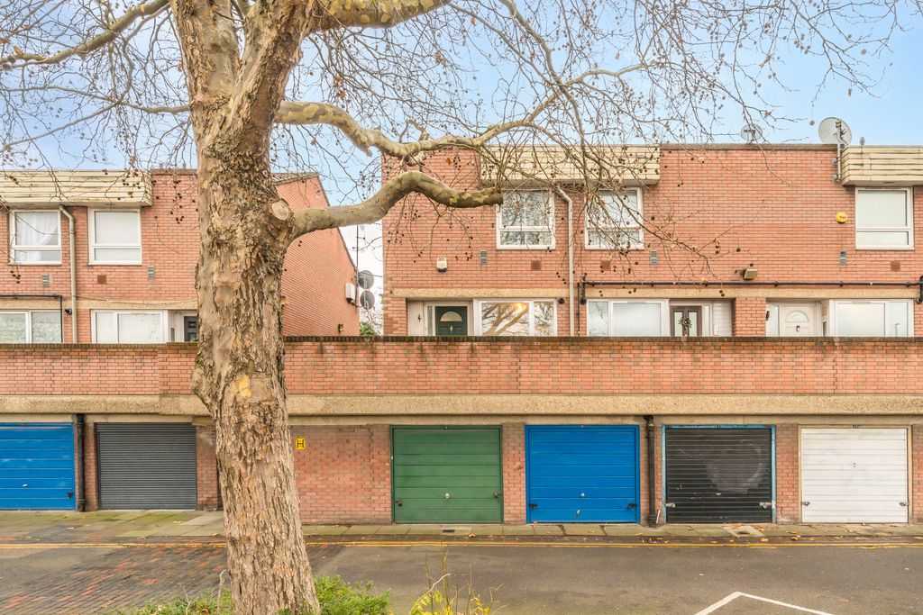 Property photo 3 of 9 Picture No. 15