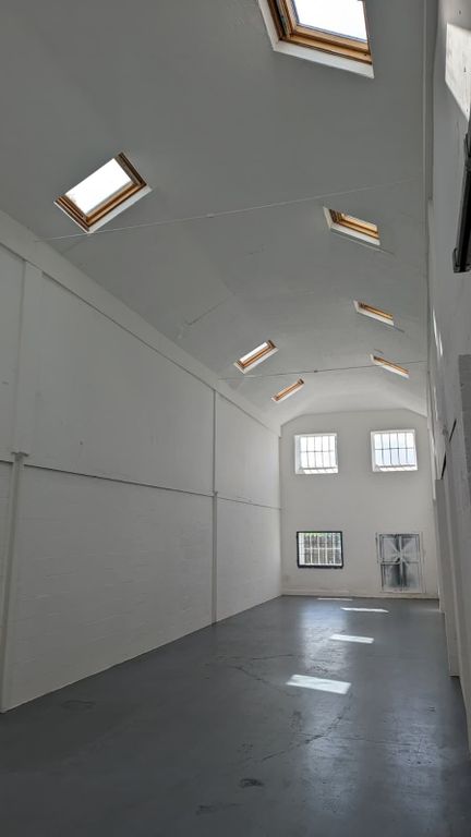 Property photo 2 of 4 12 Oym 2.Jpg