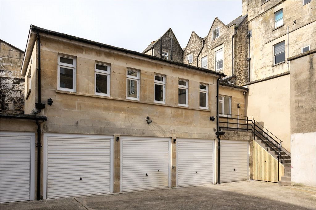 Property photo 1 of 7 Picture No. 09
