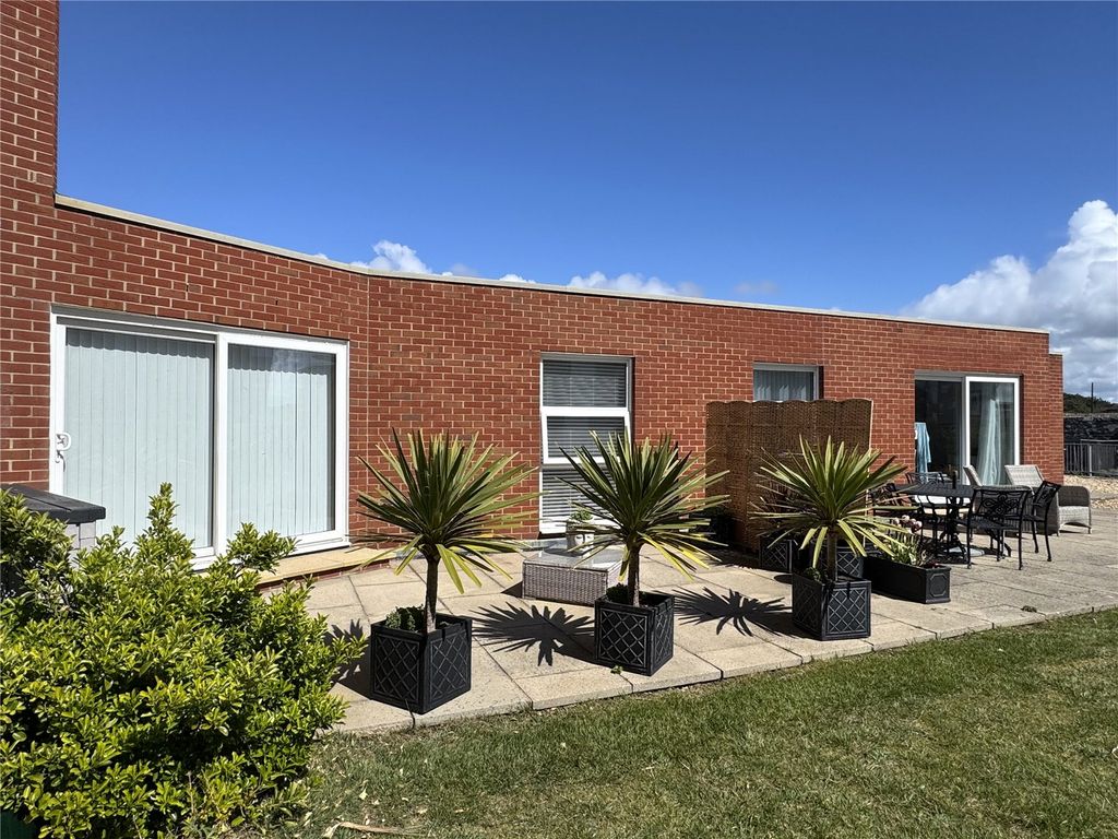 Property photo 1 of 20 Picture No. 21