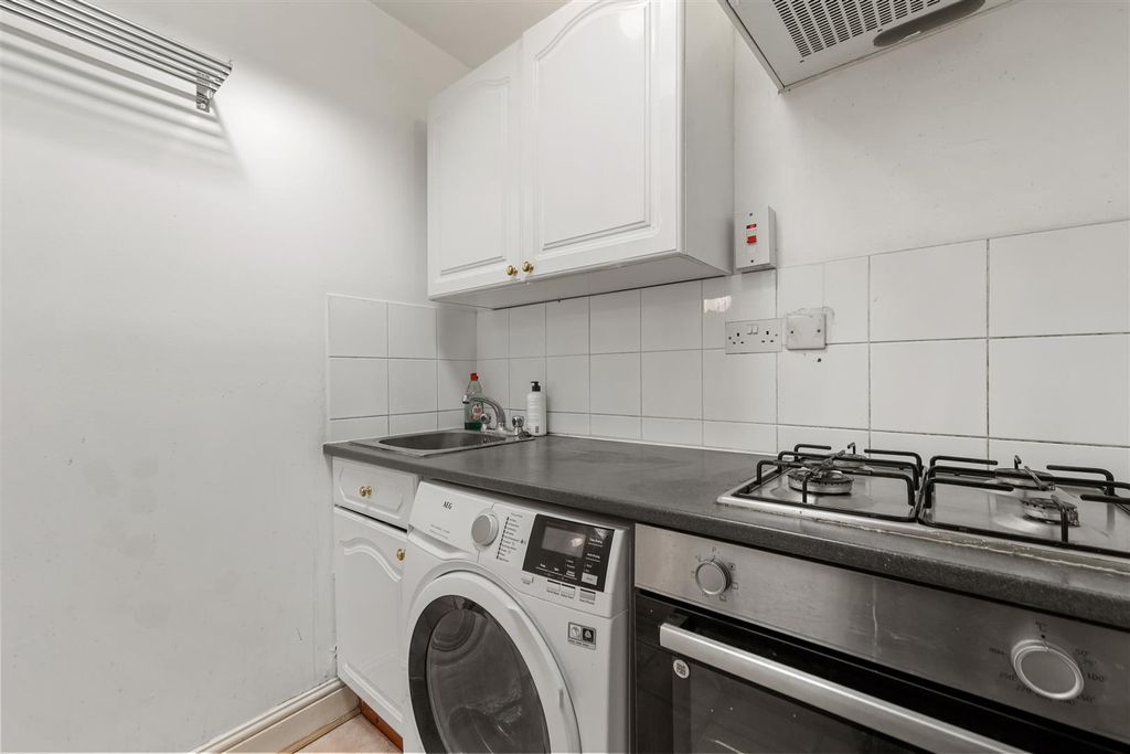 Property photo 3 of 7 9S4A5690.Jpg