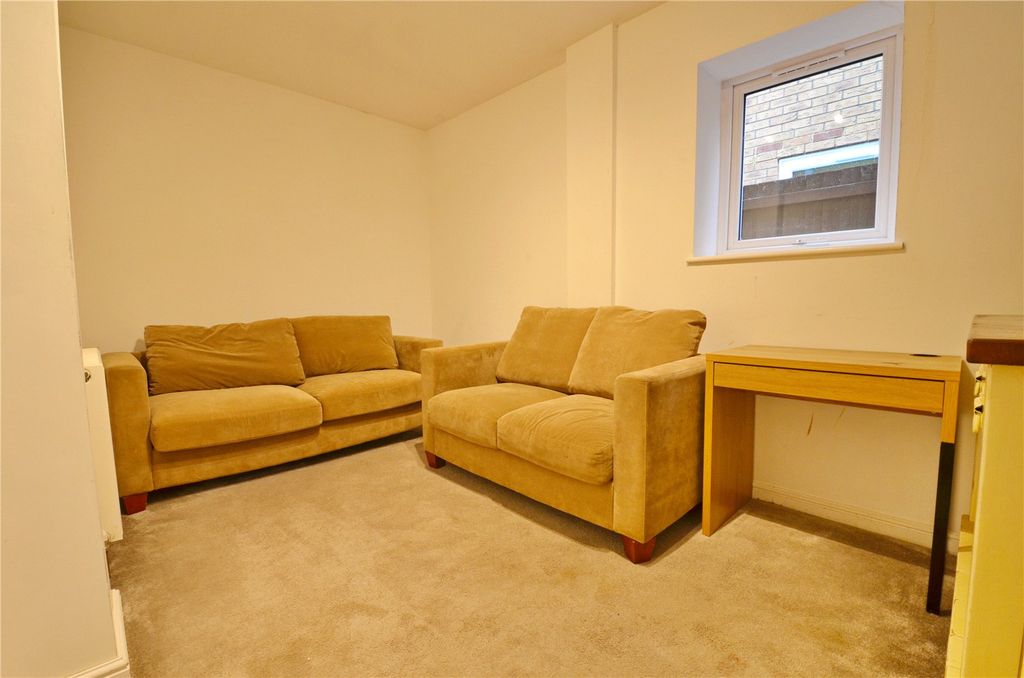 Property photo 3 of 14 Picture No. 10