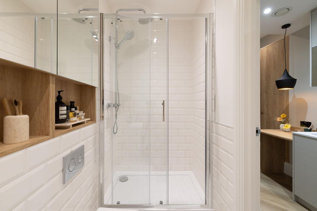 Property photo 3 of 4 Bathroom