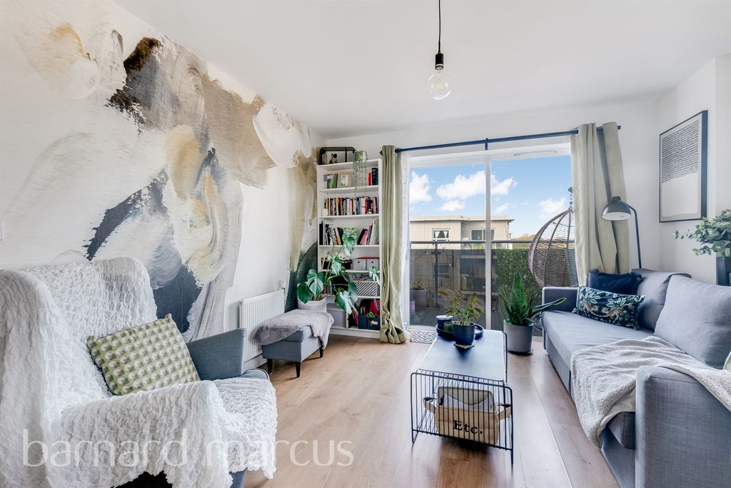 Property photo 3 of 8