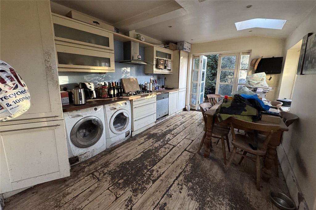 Property photo 2 of 9 Picture No. 04