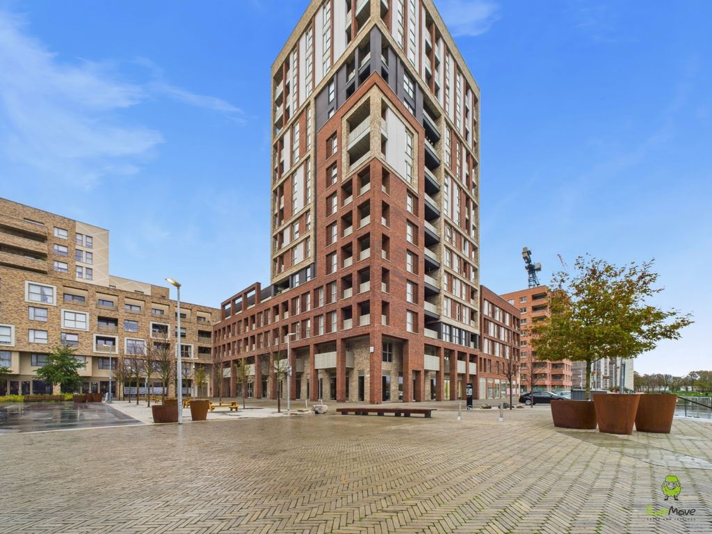 Property photo 1 of 14 Cam02615G0-Pr0132-Still016