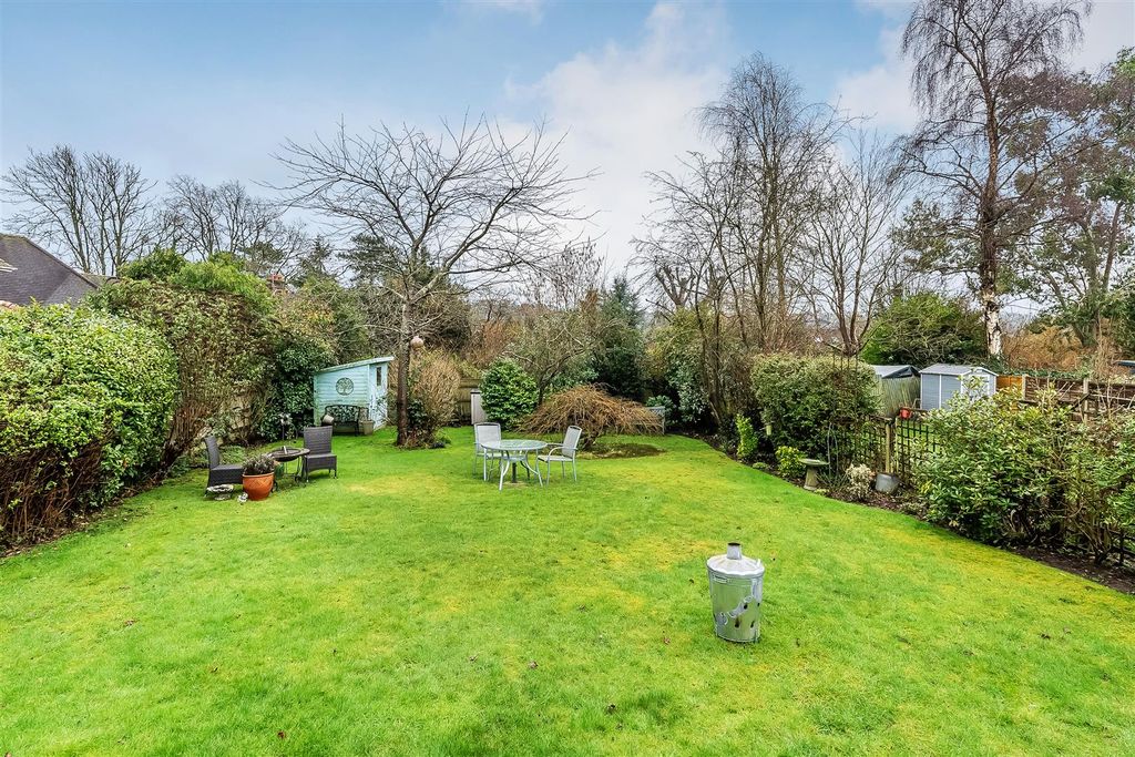 Property photo 3 of 26 164-Bluehouse-Lane-22.Jpg