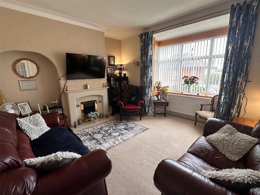 Property photo 2 of 29 Picture No. 05