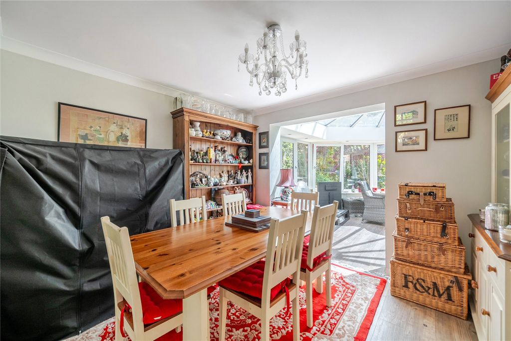 Additional image 7 of 6 bed detached house for saleLightwater, Surrey GU18