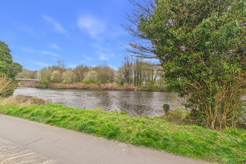 Property photo 3 of 12 Riverside Views