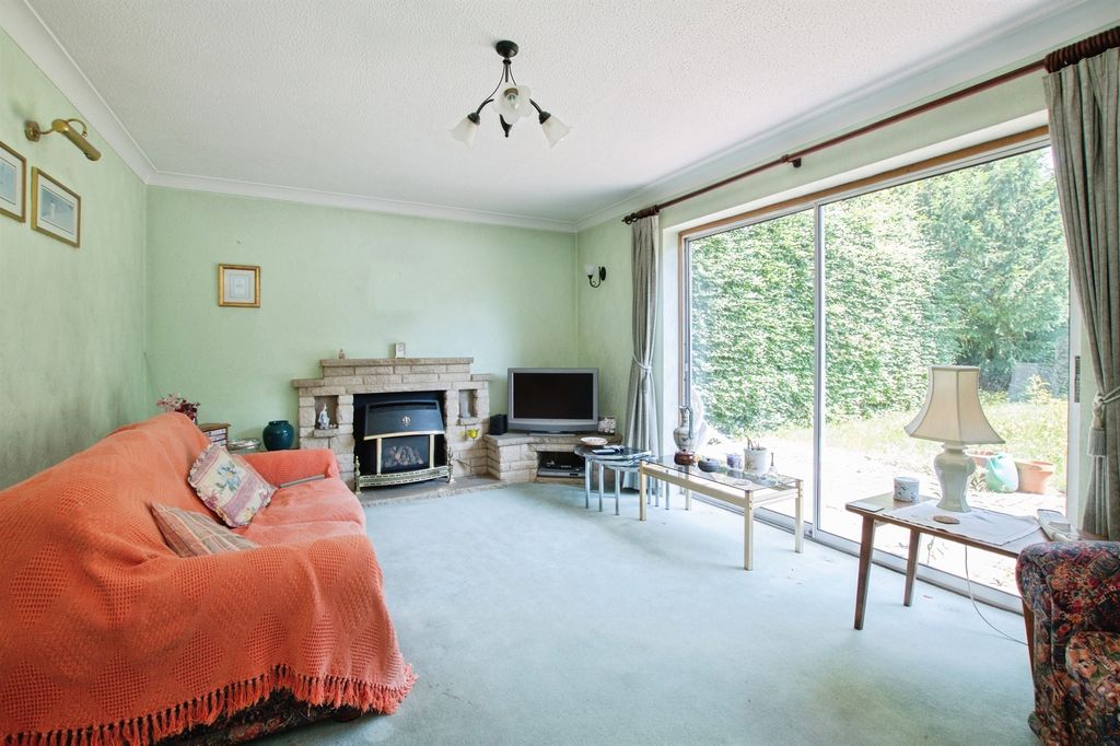 Property photo 2 of 16