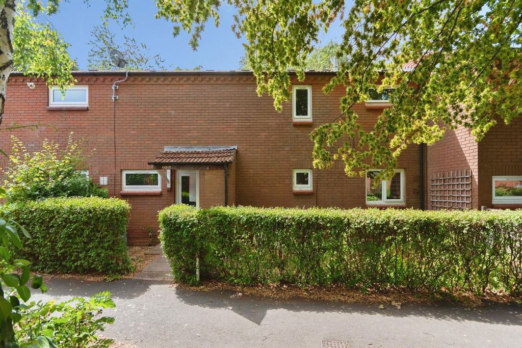 Property photo 1 of 11