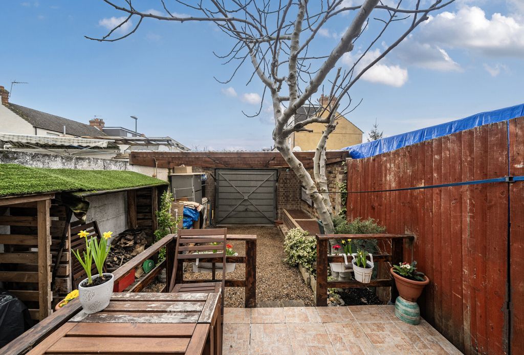 Property photo 3 of 20 1419132-10-69A1c6...