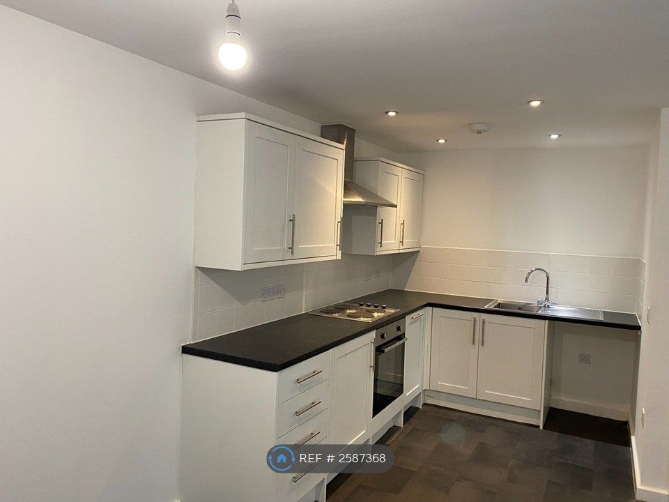 Property photo 1 of 6 Kitchen