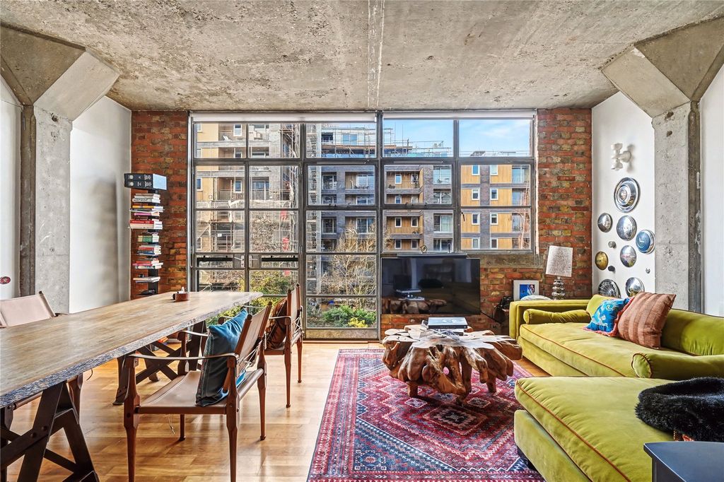 Property photo 1 of 23 Picture No. 12