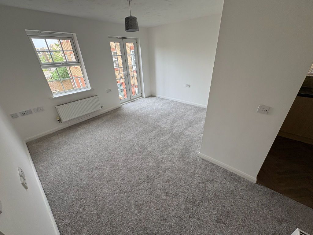 Property photo 3 of 12 Image