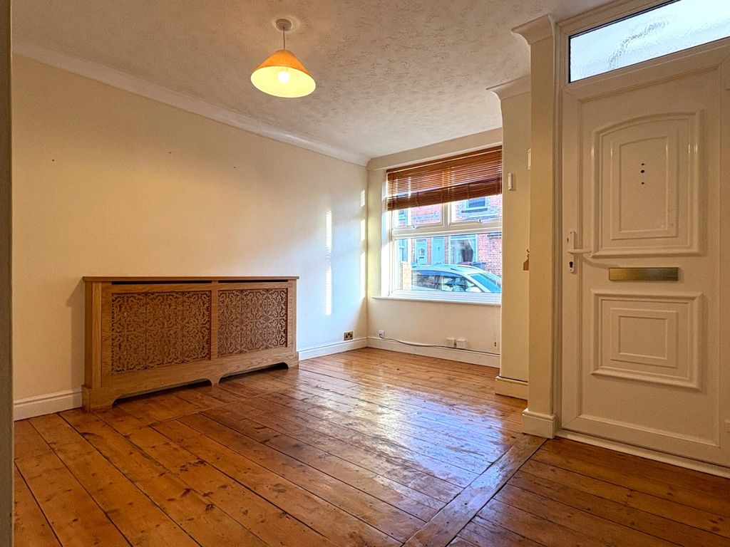 Property photo 2 of 15 4810461