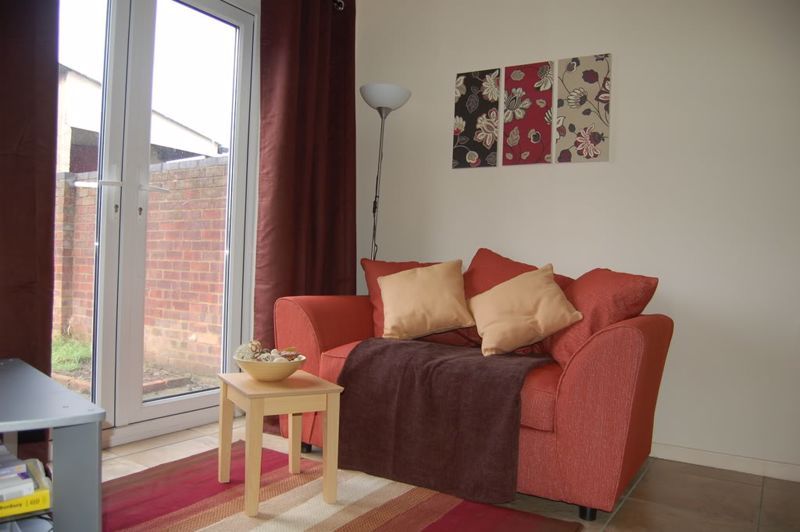 Property photo 3 of 17 Living Room