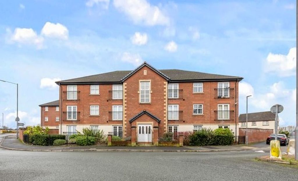 Property photo 1 of 13