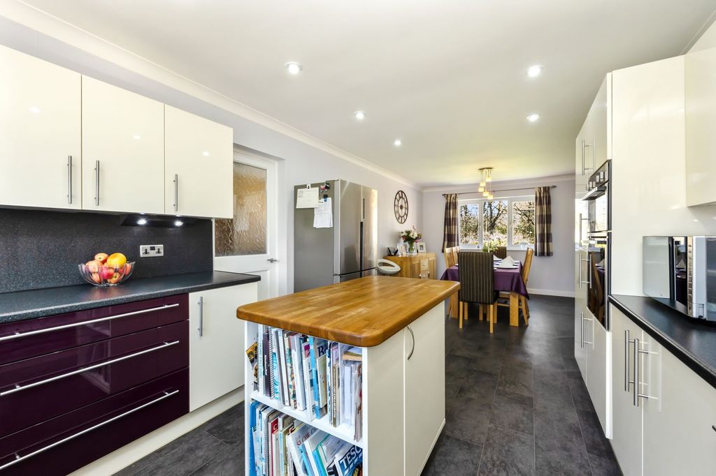 Property photo 3 of 36 Kitchen