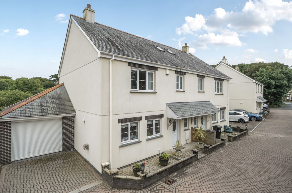 Property photo 1 of 20 1 - 1327840-5-6877E80...