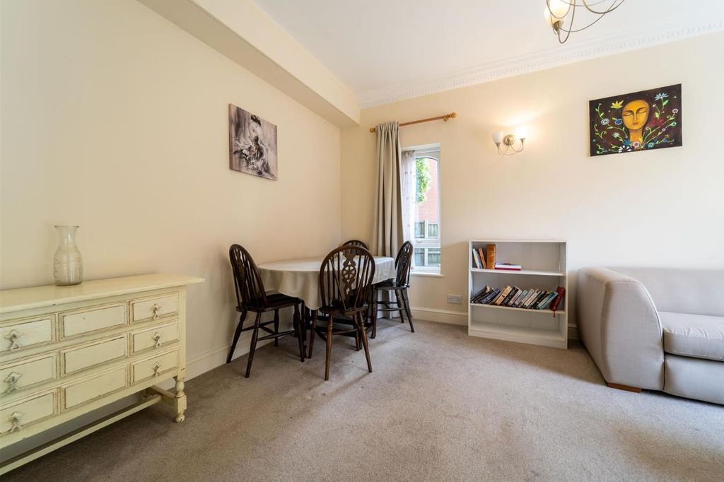 Property photo 3 of 15 Reception Room (4).P