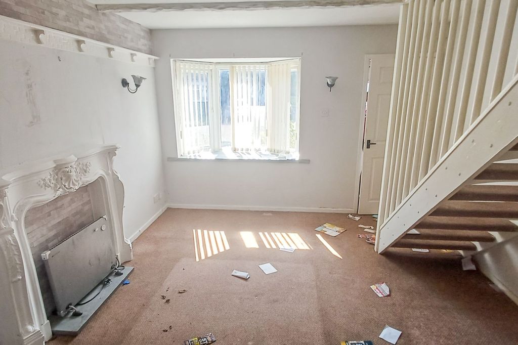 Property photo 3 of 11 17 Finchale Close, Sunderland, Sr2 8Ar