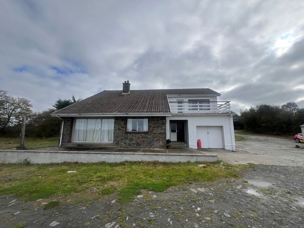 Property photo 2 of 51