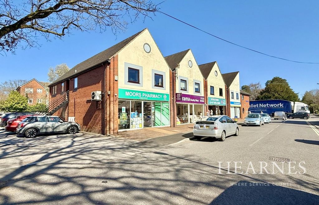 Property photo 1 of 8