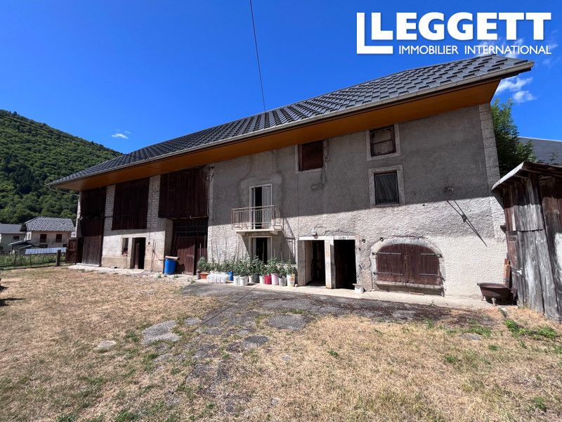 Property photo 2 of 10