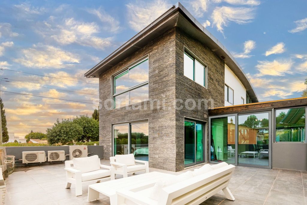 Property photo 1 of 57