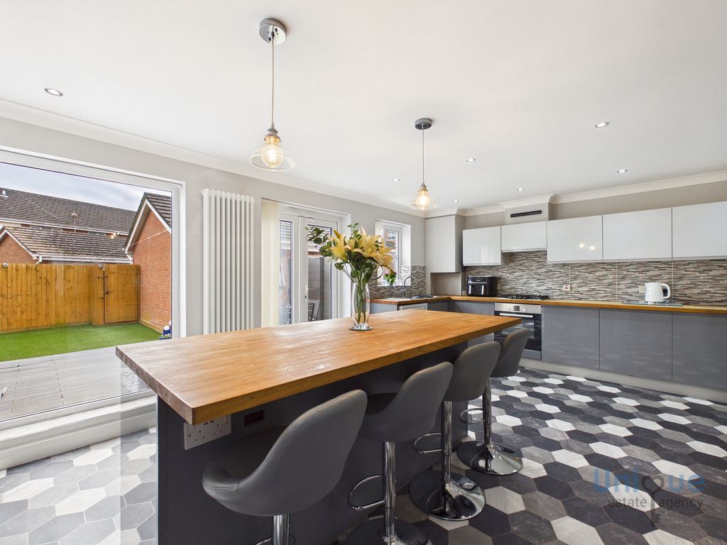 Property photo 3 of 25